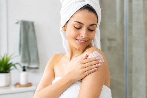 How to Moisturize Skin After Showering Well